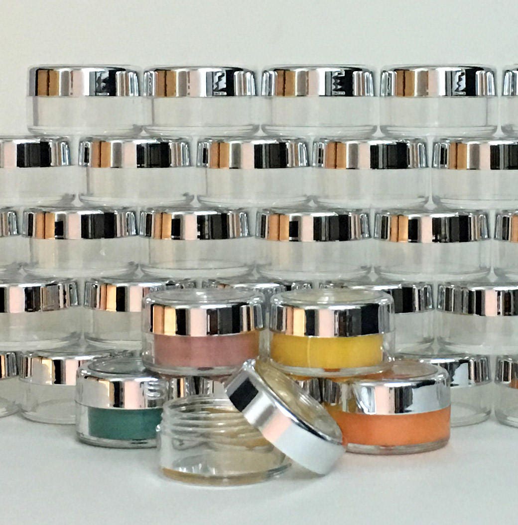 100 Beauty Lip Balm Containers Empty Small Plastic Cosmetic Jars Wholesale Silver Trim Acrylic Lid 10 Gram 10 Ml (3011-100) Discount Cosmetic Jars