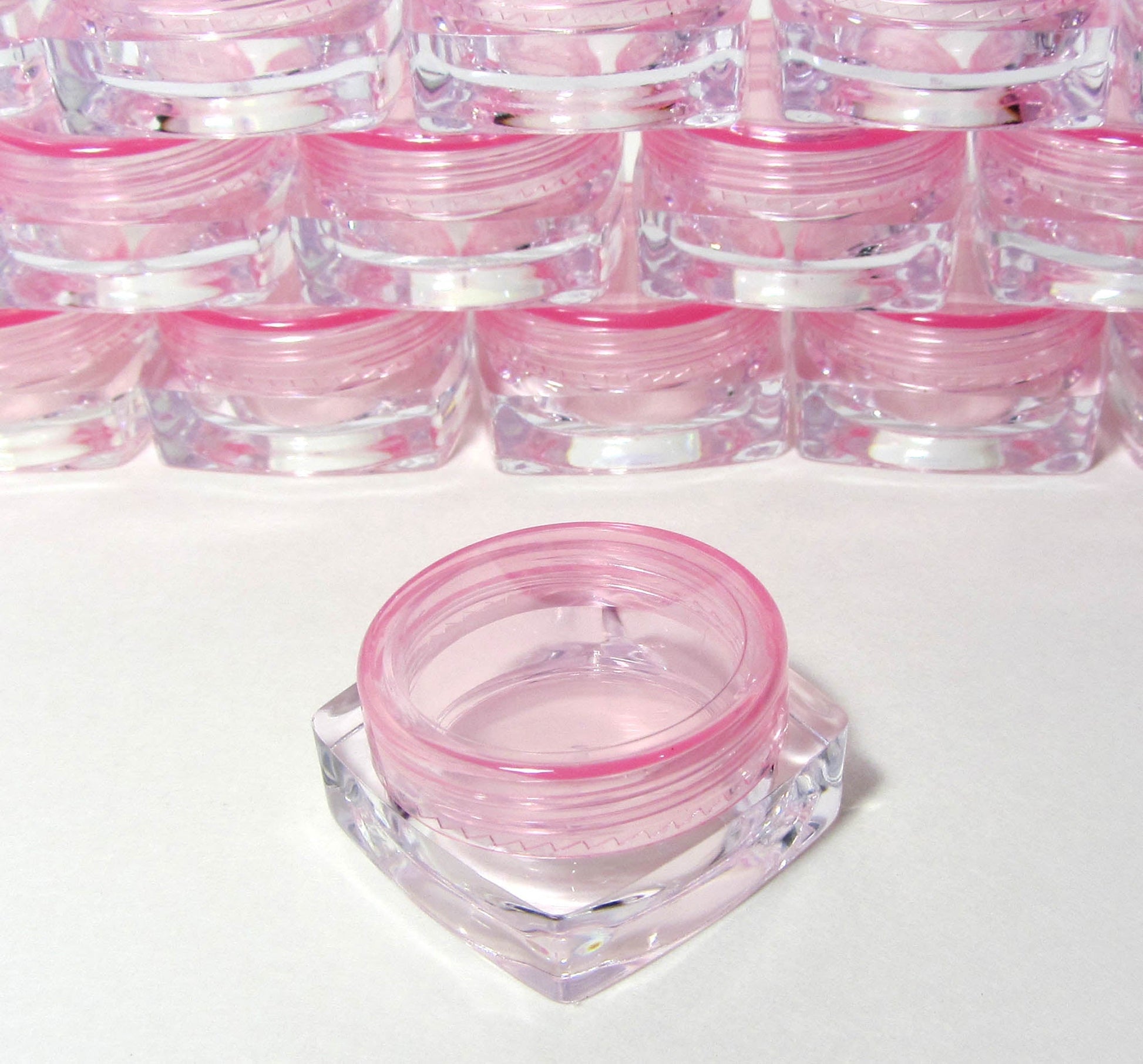 100 Cosmetic Jars Mini Square Beauty Lip Balm Eyeshadow Glitter Container Sampple Jar 3 Gram 3 Ml Purple Pink Blue White Clear Black Lid Discount Cosmetic Jars