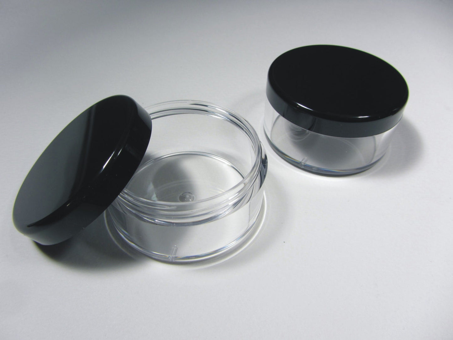 100 Makeup Jars Plastic Loose Powder Containers  Lip Balm Cosmetic Beauty Packaging Black Lid 30 Gram 30 Ml (3063-100) Discount Cosmetic Jars